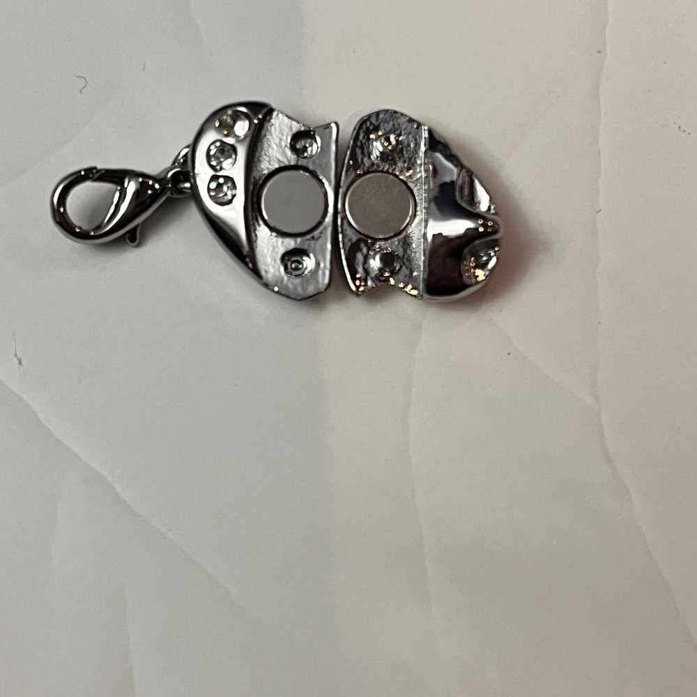 Fairy Fastener Silver tone jewelry fastening tool NIB - Picture 6 of 6